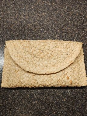 Universal Thread Woven Straw Envelope Clutch Summer Purse